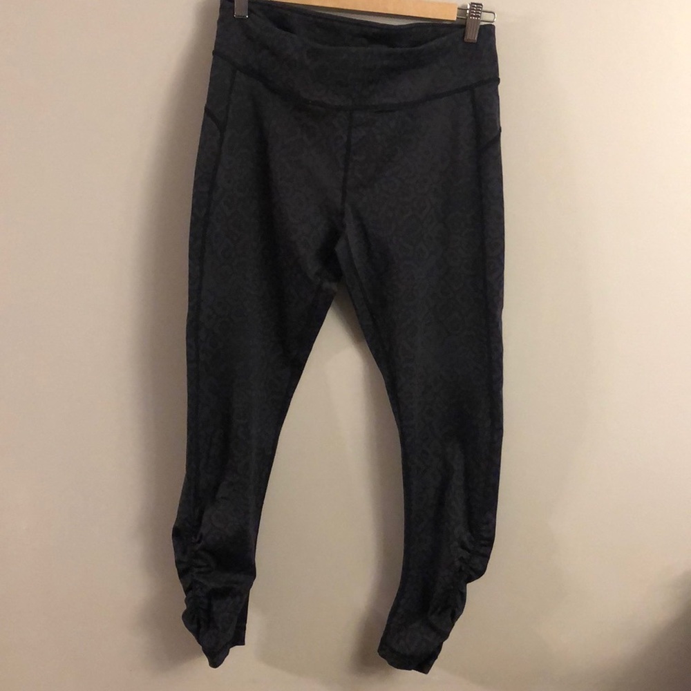 Bass workout leggings
